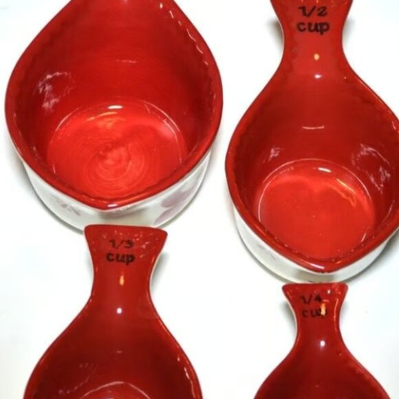 Grace's Bakeshop Set Of 4 Measuring Cups Red White Snowflake Design Ceramic - Picture 3 of 7